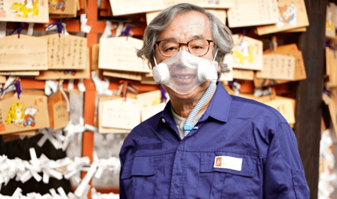 Ông Trần Ngọc Phúc, từ lâu được biết đến là chuyên gia người Nhật gốc Việt đã phát minh ra máy trợ thở MV20 cho bệnh nhân nhiễm COVID-19 hiện đang được sử dụng tại 8 nước trên thế giới trong đó có Việt Nam.